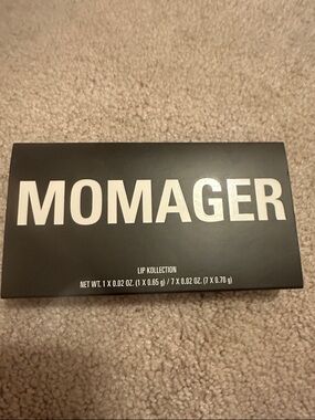 MOMAGER Lip Kollection - Black Packaging